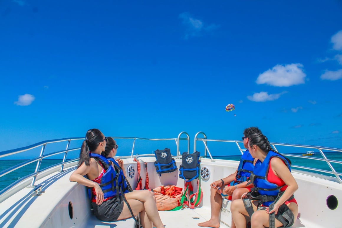 Skyview-Watersports-Aruba-Parasailing